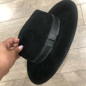 Black fedora hat